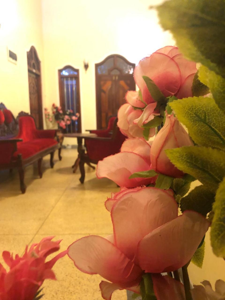 Tiny Royal Palace Унаватуна Екстер'єр фото